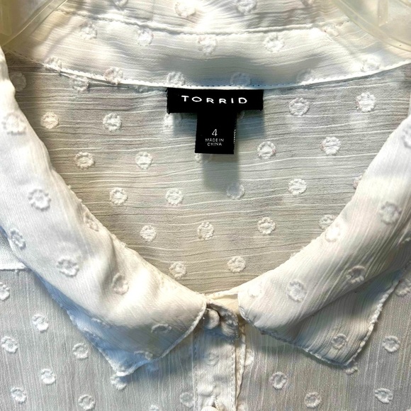 Torrid | Women Madison White Button-Up Shirt Chiffon Clip Dot Blouse Size 4 (4X) - Picture 2 of 7